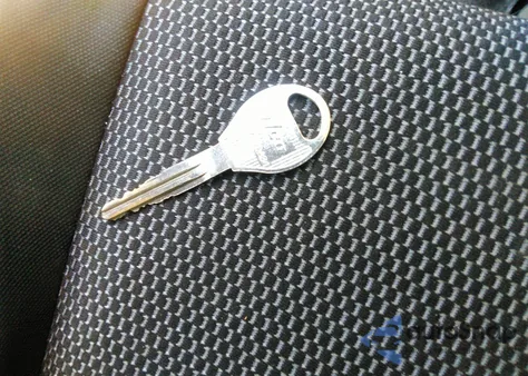 2019 Nissan Versa 1.6 Sv z USA, uszkodzony, nr VIN 3N1CN7AP9KL870728